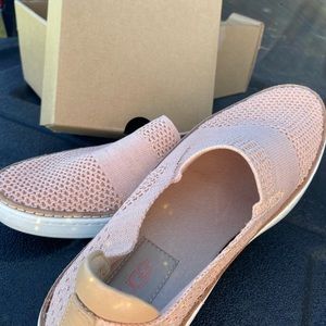 Ugg Canvas slip on shoe
